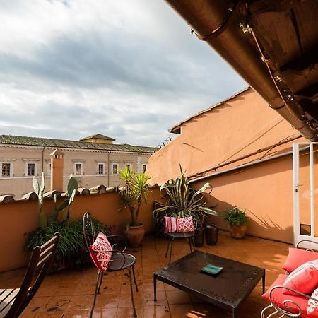 Amazing Penthouse With Private Terrace In Trastevere Řím Exteriér fotografie